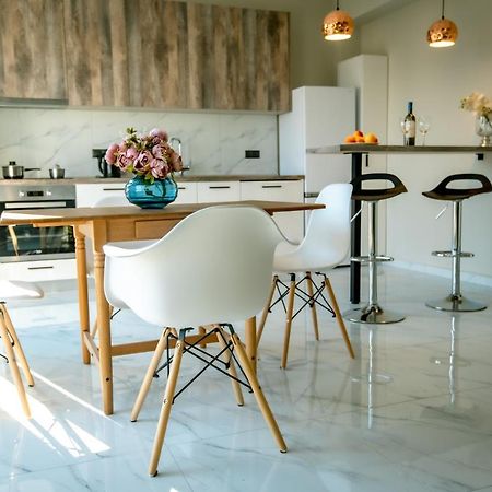Miracle Luxury Apartments Peraia  ภายนอก รูปภาพ