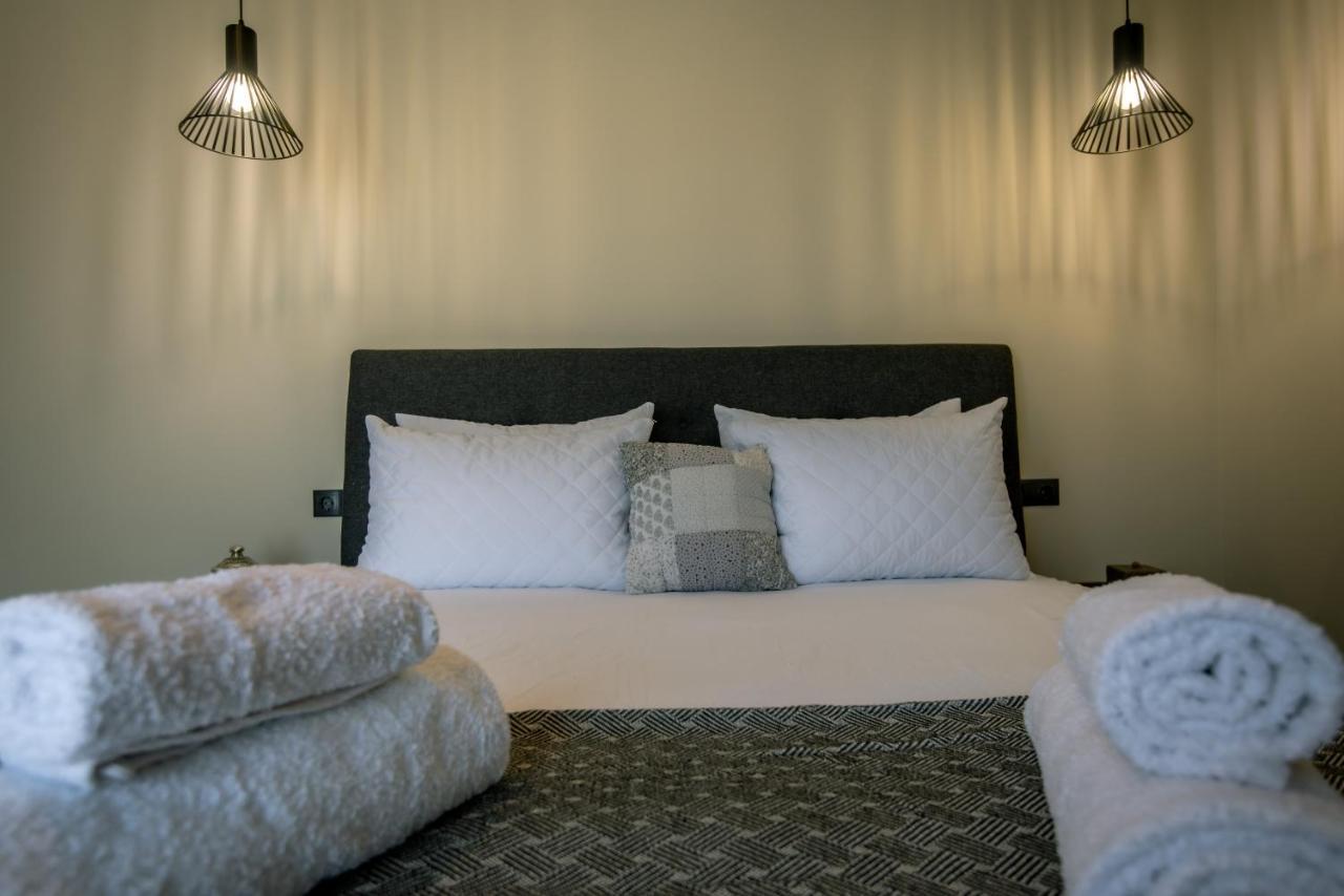 Miracle Luxury Apartments Peraia  ภายนอก รูปภาพ